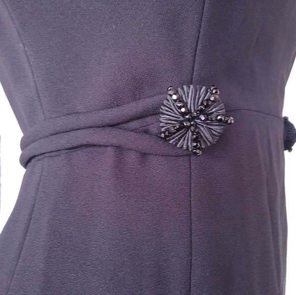 VINTAGE 1960s LESLIE FAY Black Dress with Large Beaded Cluster Buttons - Picture 5 of 9
